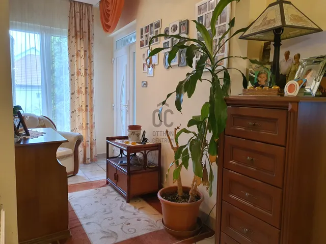 Eladó ház Zsurk 127 nm