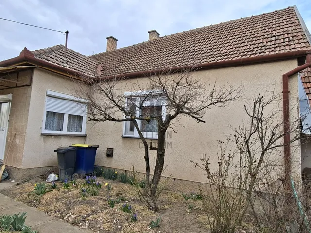 Eladó ház Nagydobos 76 nm