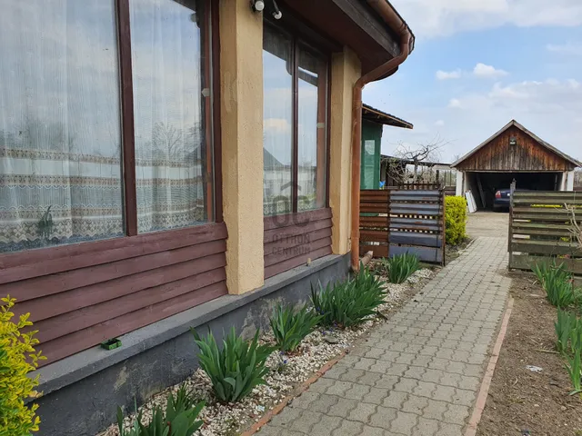 Eladó ház Tiszavid 139 nm