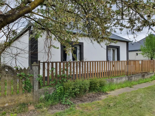 Eladó ház Pap 92 nm