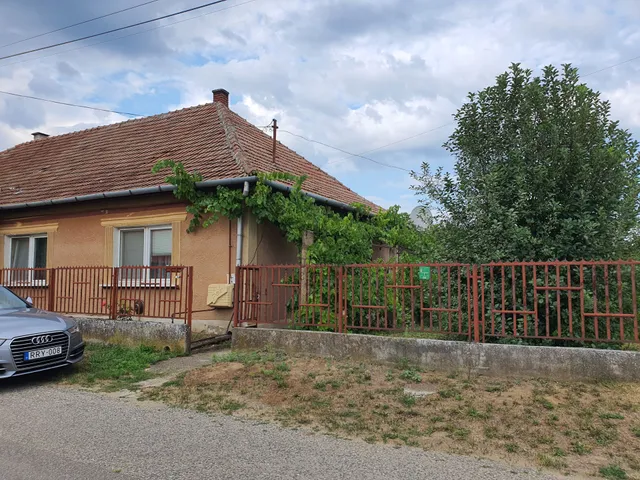 Eladó ház Tiszakanyár 90 nm
