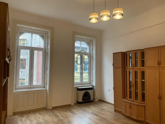Eladó lakás Budapest VI. kerület 41 nm
