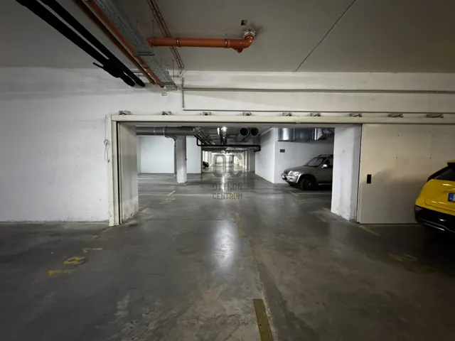 Eladó garázs Budapest XI. kerület, Kelenföld 12 nm