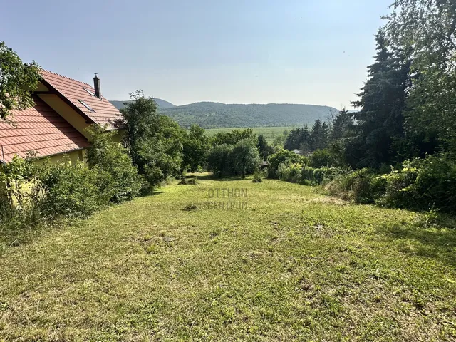 Eladó telek Pomáz 720 nm