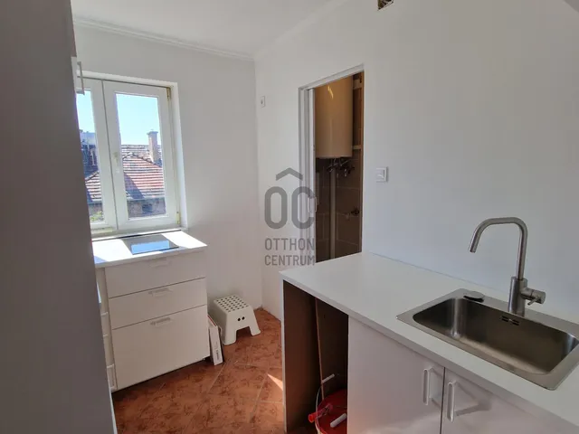 Eladó lakás Budapest X. kerület, Laposdűlő 38 nm