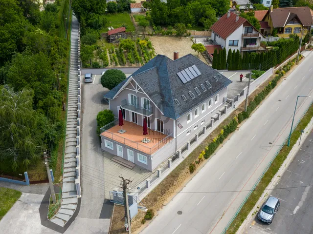 Eladó kereskedelmi és ipari ingatlan Ajka 565 nm