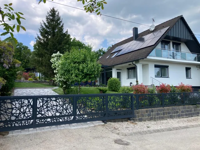 Eladó ház Balatonszepezd 220 nm