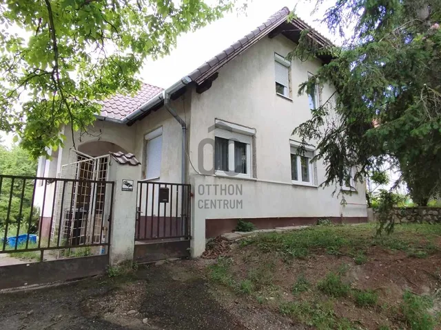 Eladó ház Magyarpolány 298 nm