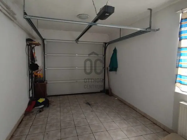 Eladó ház Ajka 177 nm