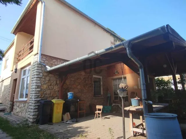 Eladó ház Ajka, Tósokberénd 145 nm