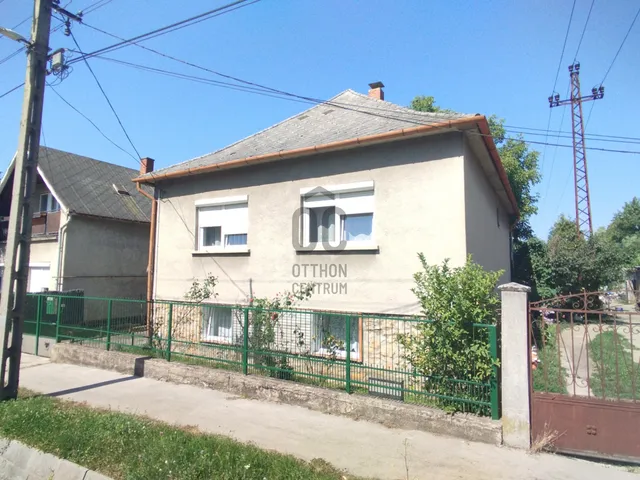Eladó ház Ajka 140 nm