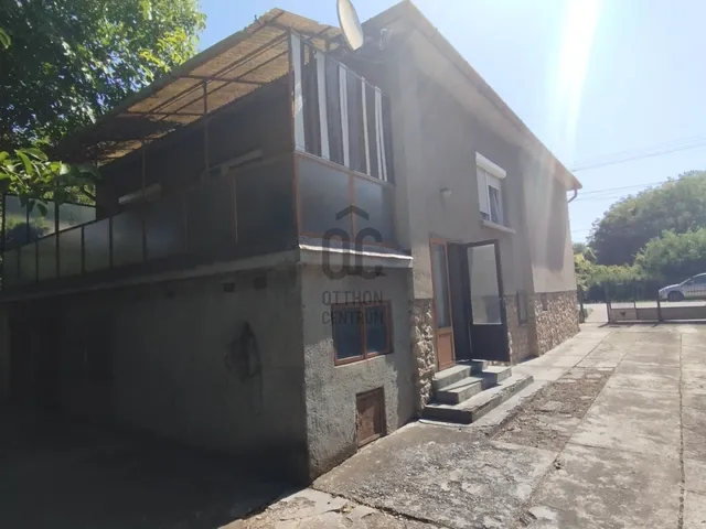Eladó ház Ajka 140 nm