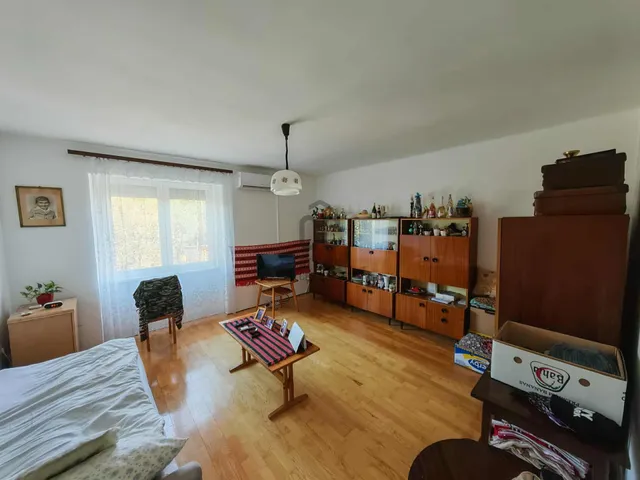 Eladó lakás Ajka 40 nm