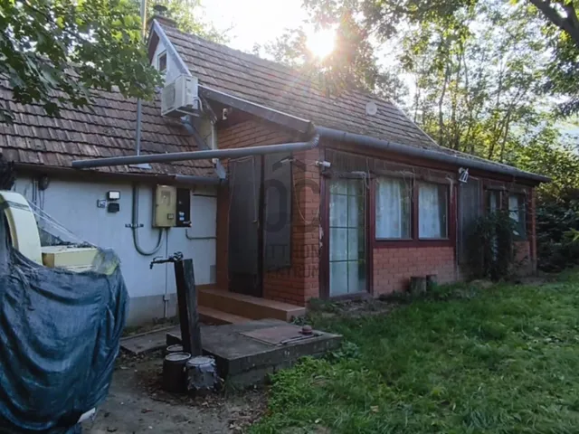 Eladó mezőgazdasági ingatlan Somlószőlős 2871 nm