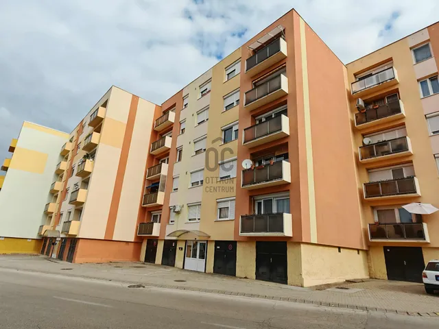 Eladó lakás Ajka 48 nm