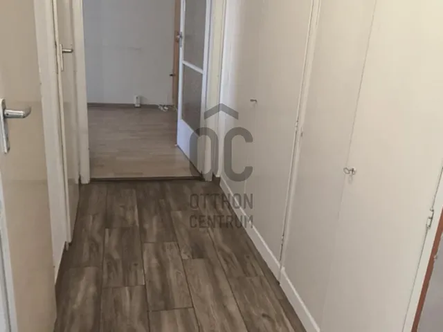 Eladó lakás Ajka 49 nm