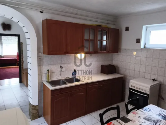 Eladó ház Devecser 60 nm