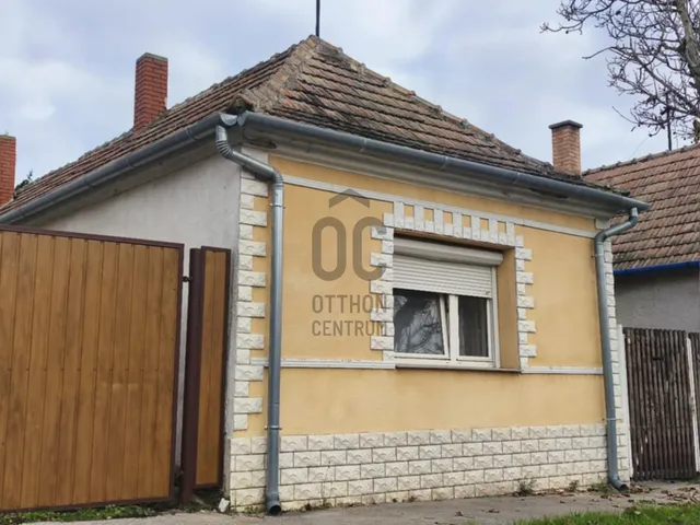 Eladó ház Devecser 60 nm