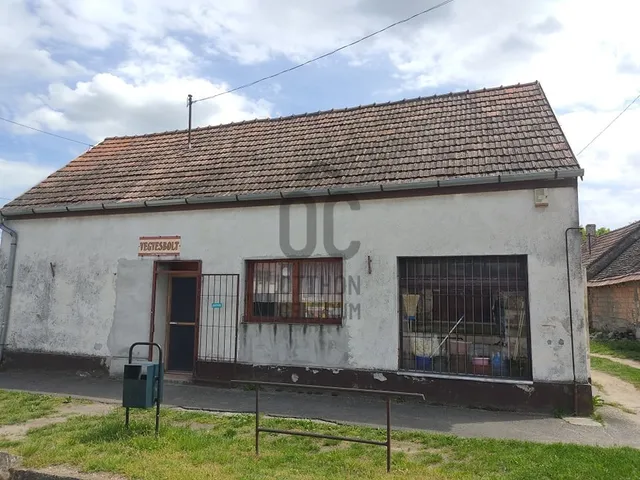 Eladó kereskedelmi és ipari ingatlan Borszörcsök 178 nm