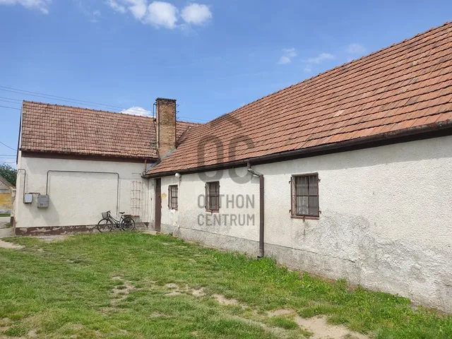 Eladó kereskedelmi és ipari ingatlan Borszörcsök 178 nm