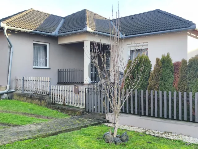 Eladó ház Úrkút 186 nm