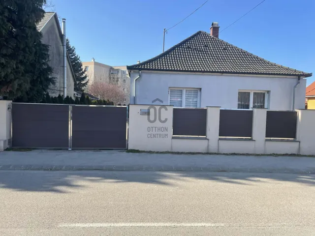 Eladó ház Ajka 85 nm