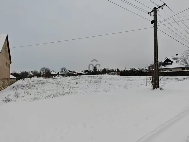 Eladó telek Devecser 1390 nm