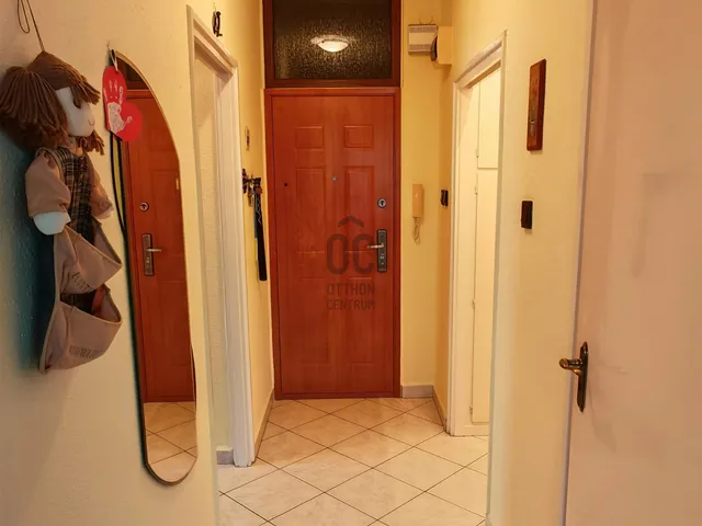 Eladó lakás Ajka 66 nm