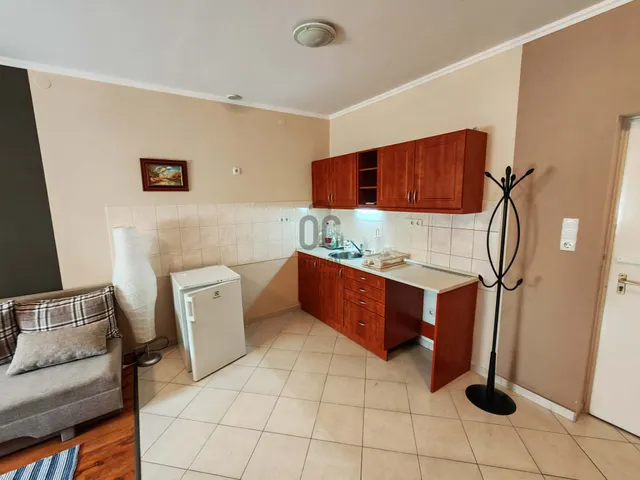 Kiadó kereskedelmi és ipari ingatlan Ajka 35 nm