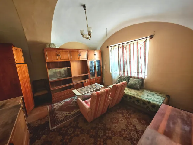 Eladó lakás Devecser 46 nm