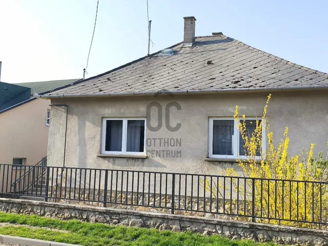 Eladó ház Ajka, Kórházdomb 110 nm