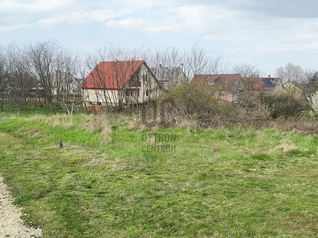 Eladó telek Halimba 2221 nm