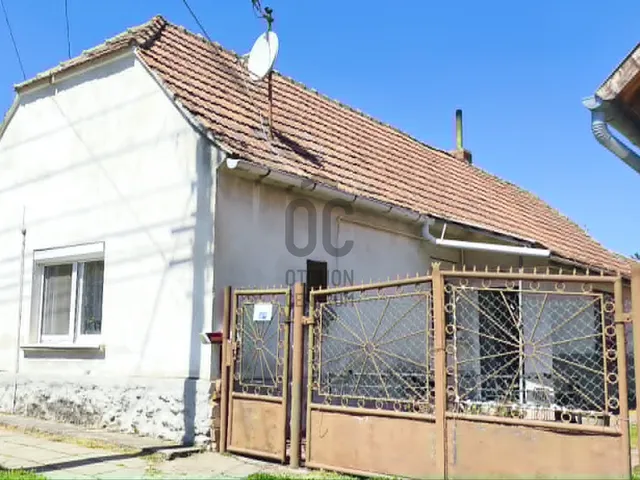 Eladó ház Ajka, Ajkarendek 75 nm