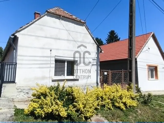 Eladó ház Ajka, Ajkarendek 75 nm