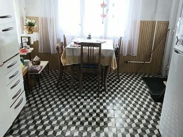 Eladó ház Ajka, Tósokberénd 81 nm