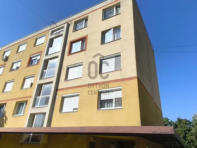 Eladó lakás Ajka 48 nm