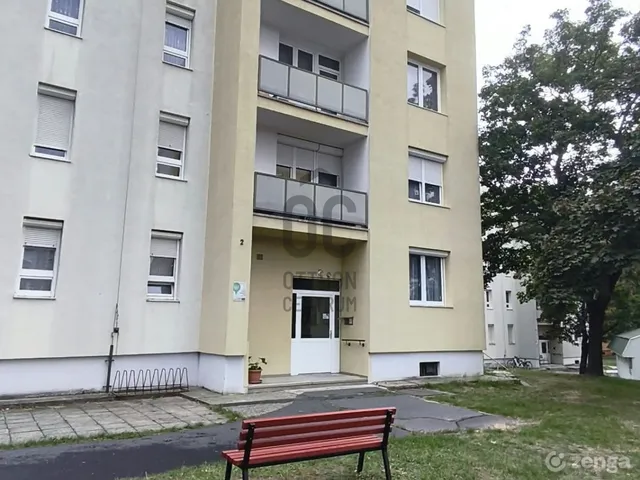 Eladó lakás Ajka 54 nm