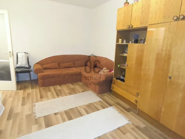 Eladó lakás Ajka 28 nm