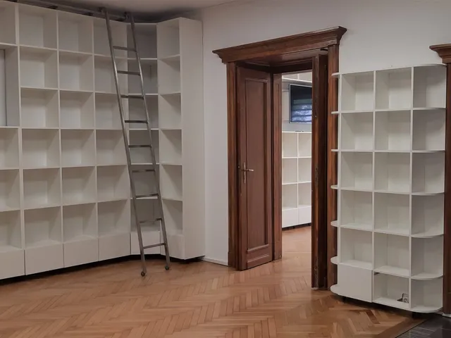 Kiadó kereskedelmi és ipari ingatlan Budapest II. kerület, Országút 175 nm