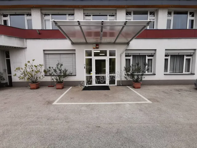 Kiadó kereskedelmi és ipari ingatlan Budapest IX. kerület 461 nm