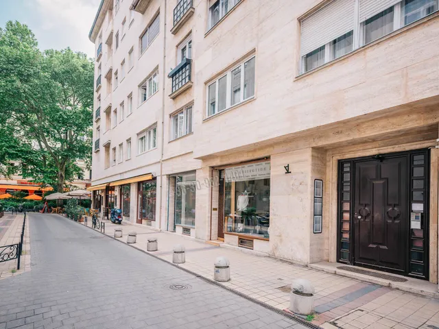 Kiadó lakás Budapest VI. kerület 80 nm