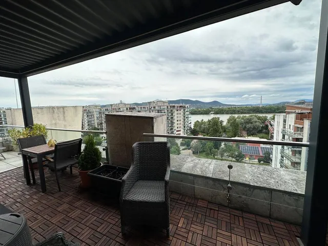 Eladó lakás Budapest XIII. kerület, Angyalföld 150 nm