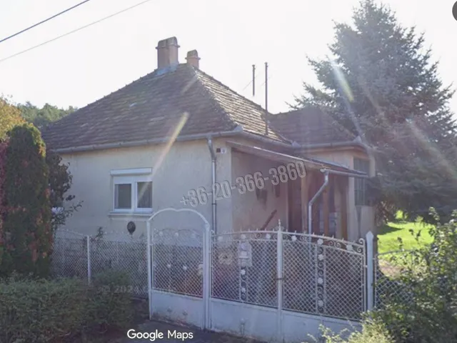 Eladó ház Úny 80 nm