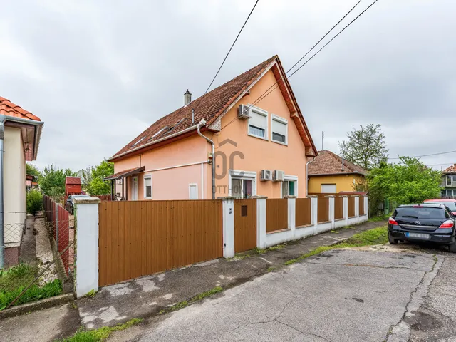 Eladó ház Halásztelek 240 nm