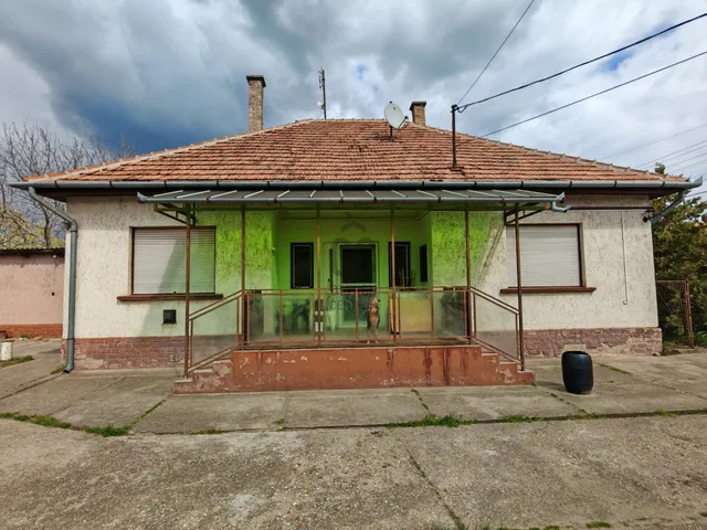 Eladó ház Albertirsa 90 nm