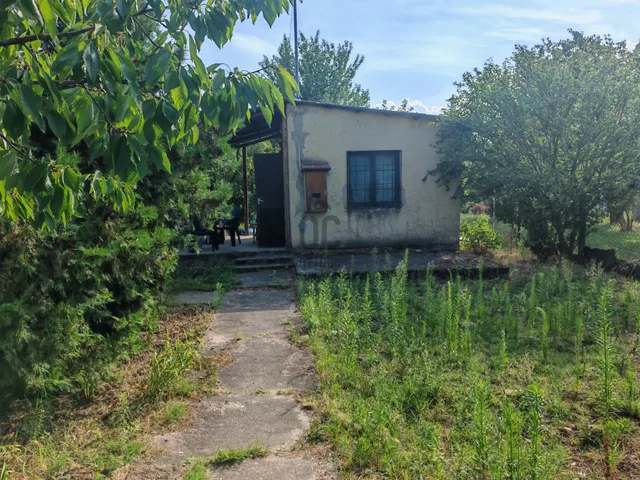 Eladó telek Szigetszentmiklós 800 nm