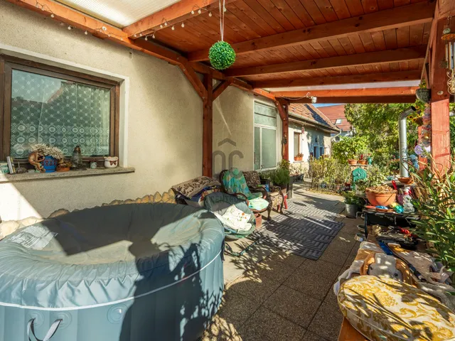 Eladó ház Budapest XXI. kerület, Királyerdő 220 nm