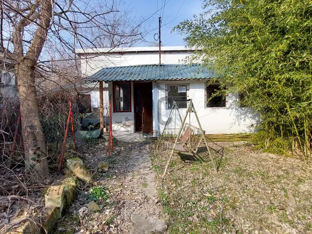 Eladó üdülő és hétvégi ház Dömsöd 23 nm