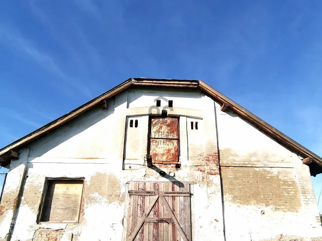 Eladó ház Egyek 270 nm