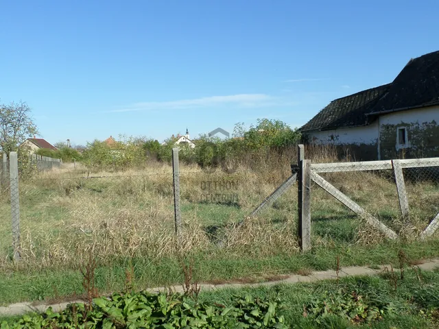 Eladó telek Egyek 1329 nm